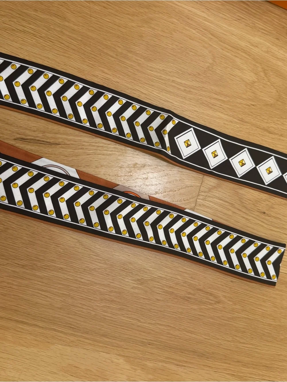 Hermes set twillies